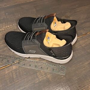 Sketchers Slip-Ins Size 12